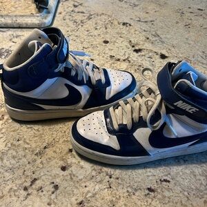 Boys Nike size 4.5